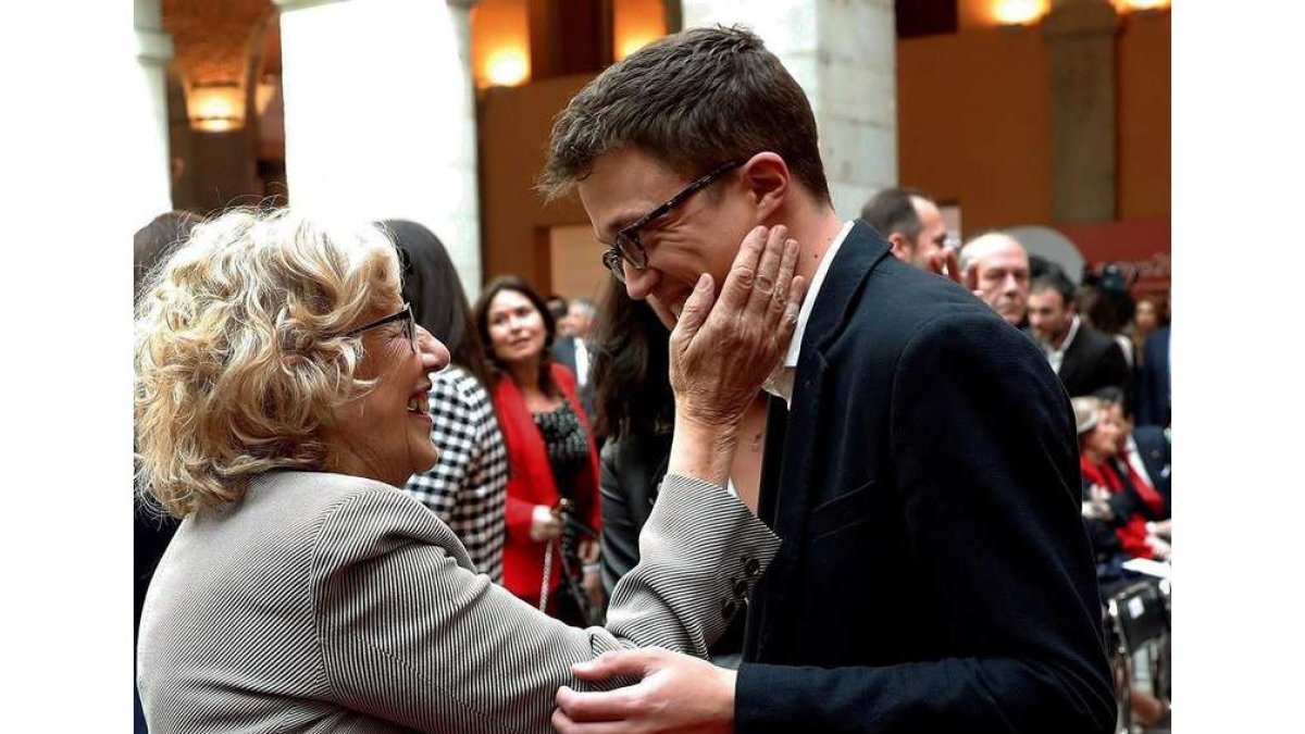 Imagen de archivo de Manuela Carmena e Íñigo Errejón. CHEMA MOYA