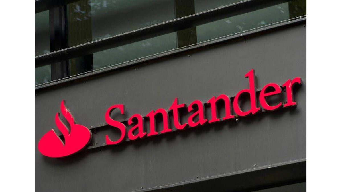 Banco Santander organiza el premio con la Cámara de Comercio. DL