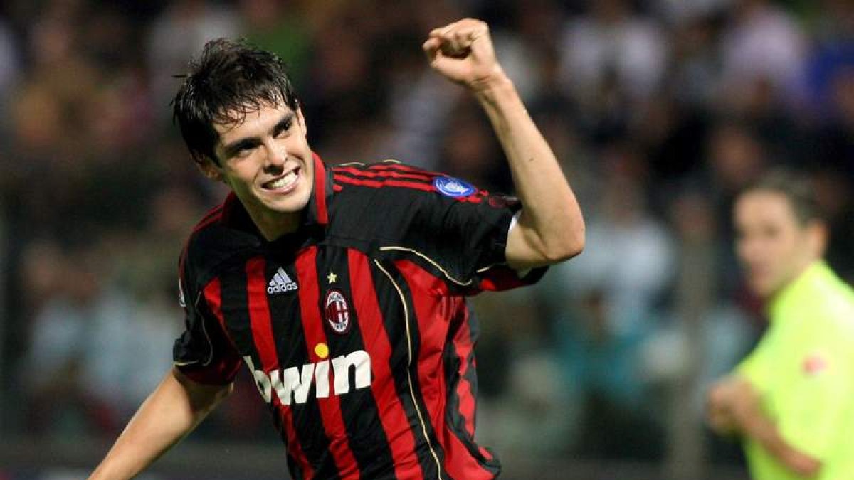El brasileño Kaká podría volver a vestir la camiseta del AC Milan.