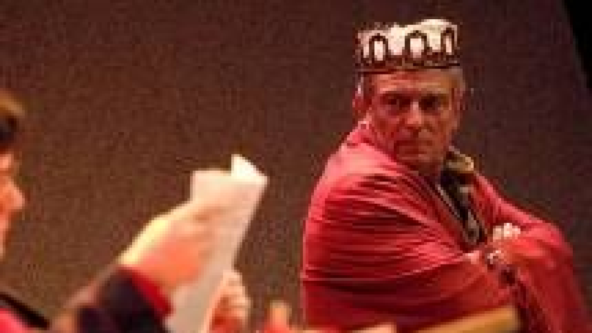 José Sancho interpreta a un actor veterano que a su vez interpreta al Rey Lear