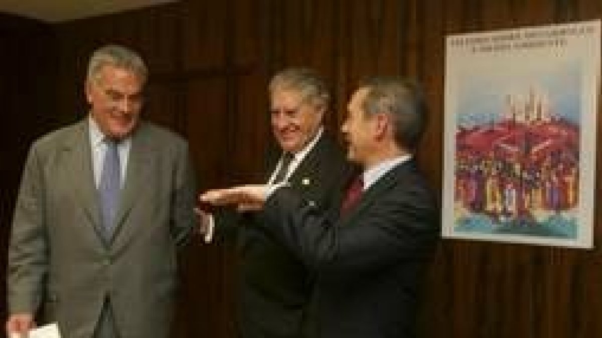 Victorino González, Urbano González y Serafín de Abajo Olea