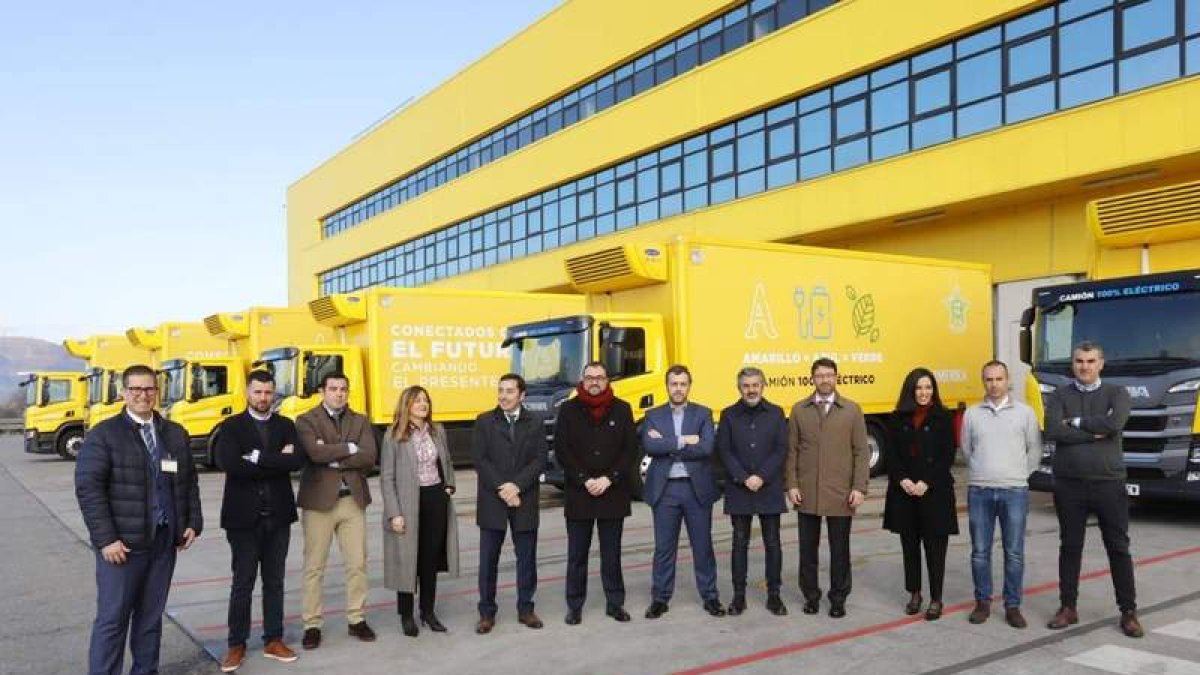 Presentación de la flota de camiones eléctricos de Alimerka. DL