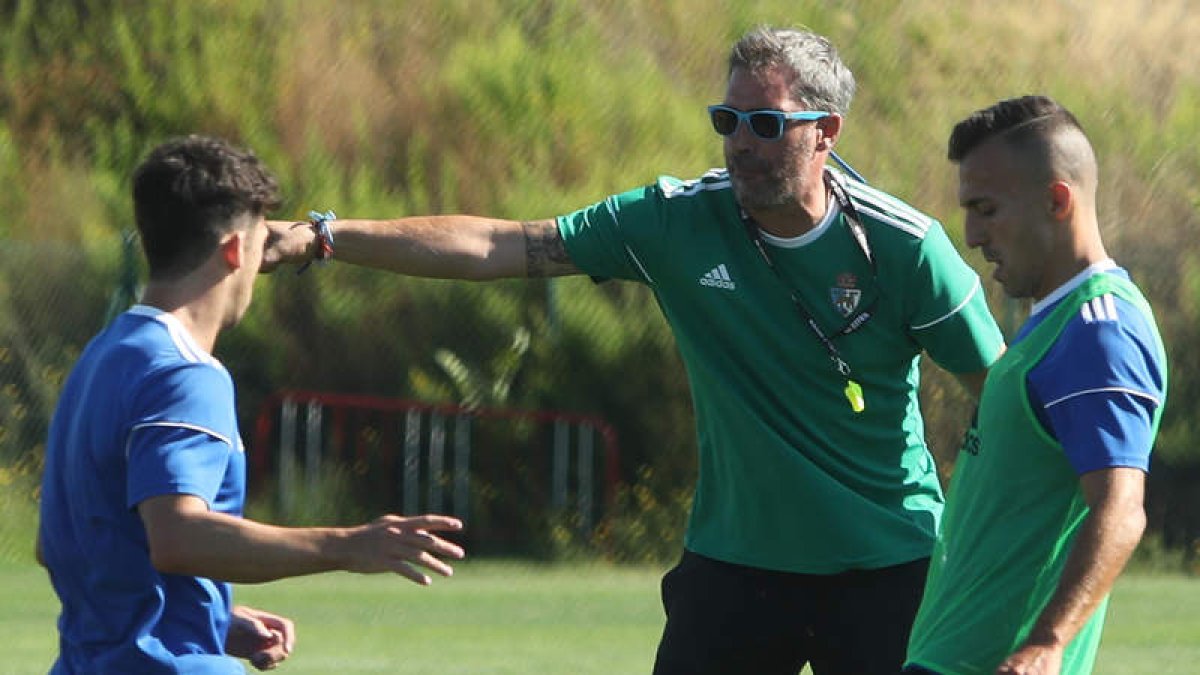 Jon Pérez Bolo apura la vuelta a los entrenamientos, aunque primero deberán ser individuales. L. DE LA MATA