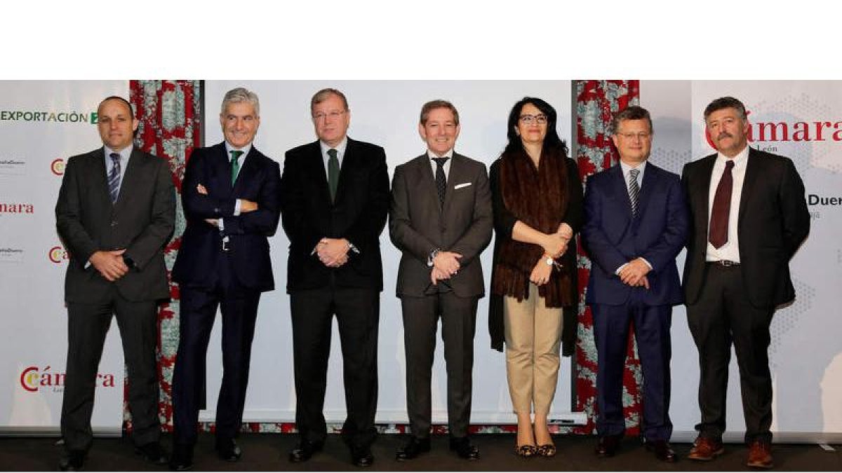 Jorge Rodríguez, Carlos Ranera, Antonio Silván, Javier Vega, Teresa Mata, Juan Pablo Ovejero y Ángel Calvo. SECUNDINO PÉREZ