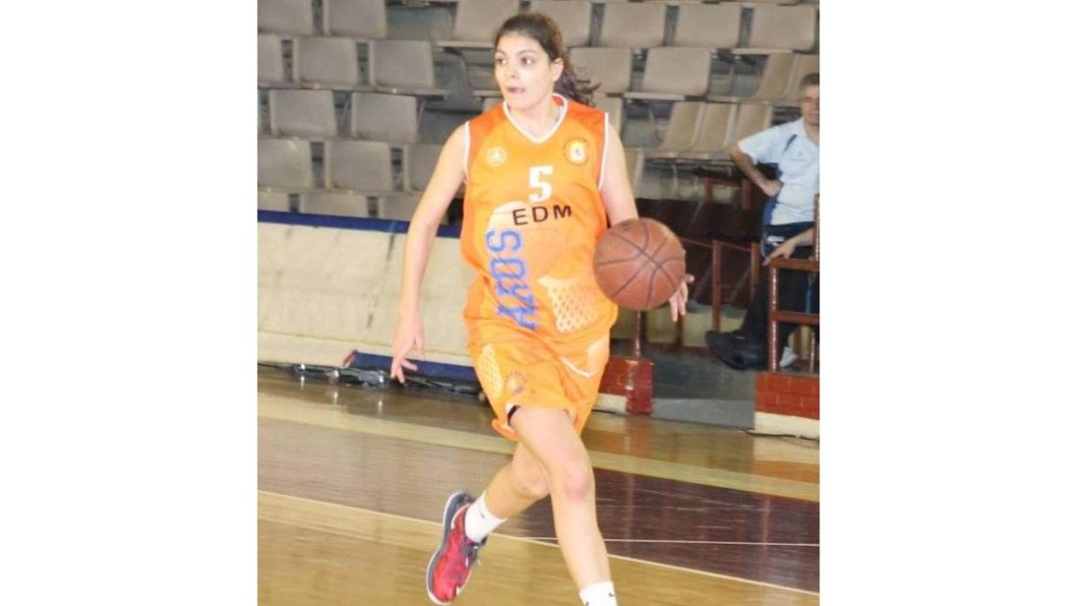 Emma Flórez está firmando una notable temporada en el Aros. DL