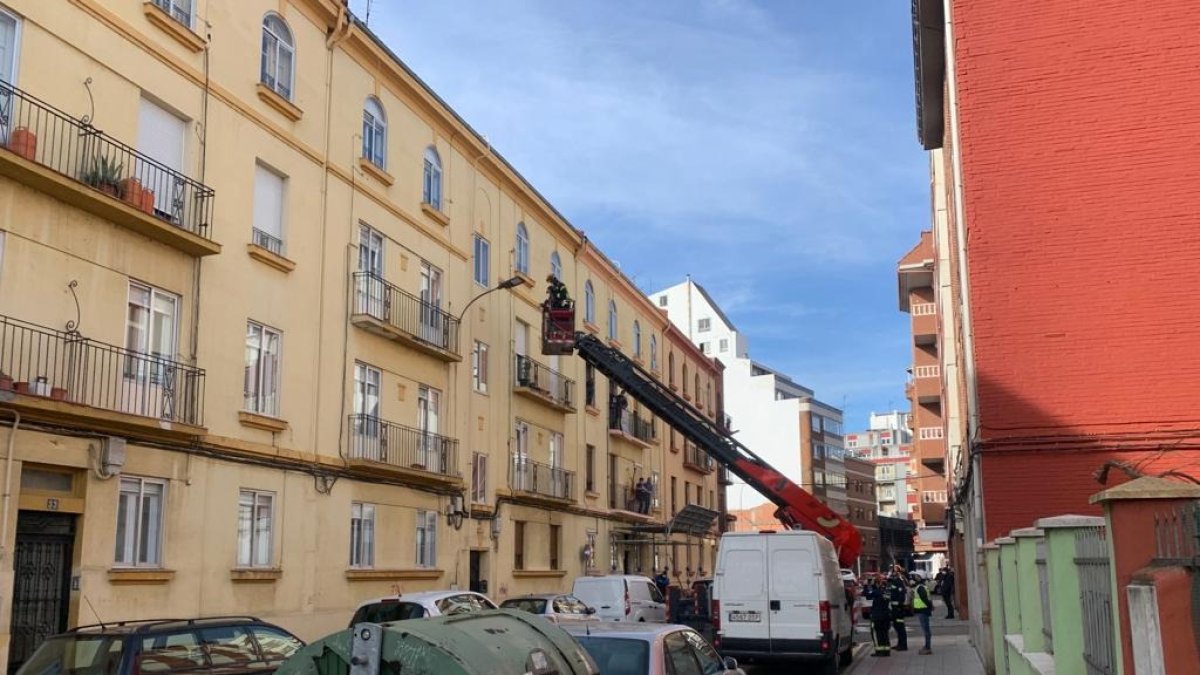 Los bomberos intervinieron en La Palomera. DL