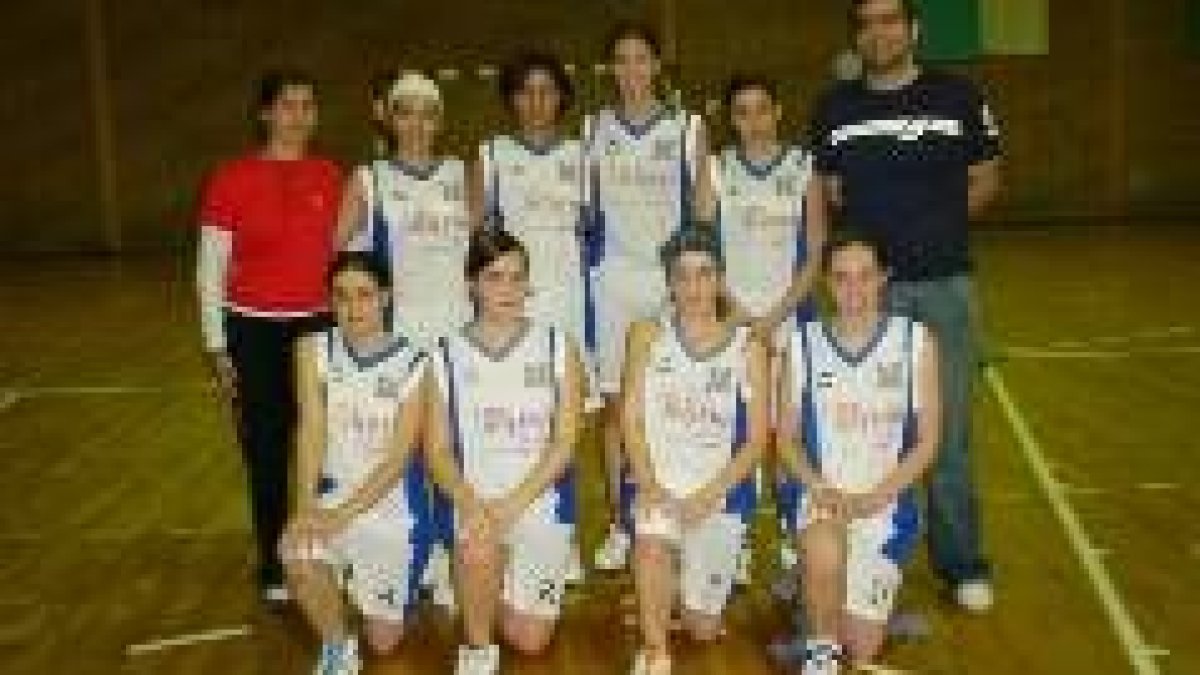 Formación del Intragás que participa en la 1.ª Provincial femenina, trofeo Memorial Hansi