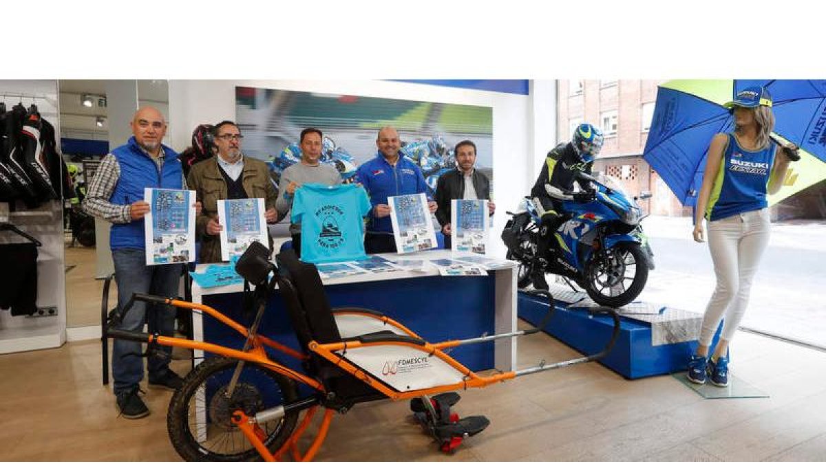 La presentación de la Biosfera Trail se realizó en el concesionario La Serna 4X4: Suzuki Auto. JESÚS F. SALVADORES