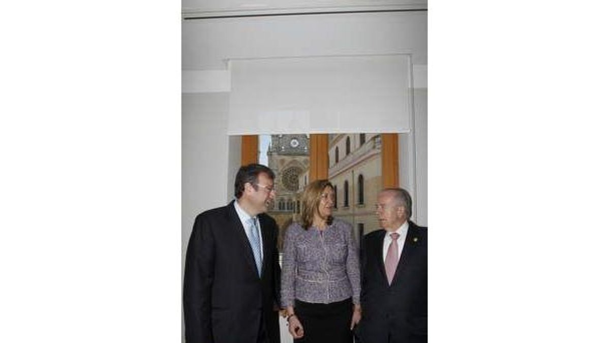 Antonio Silván, Pilar del Olmo y Javier Amoedo.