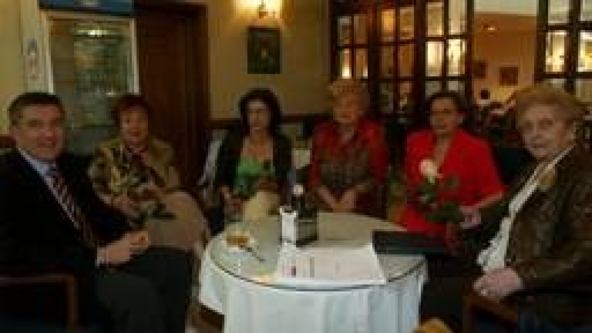 El alcalde de León en el coloquio organizado por la asociación Doña Berenguela