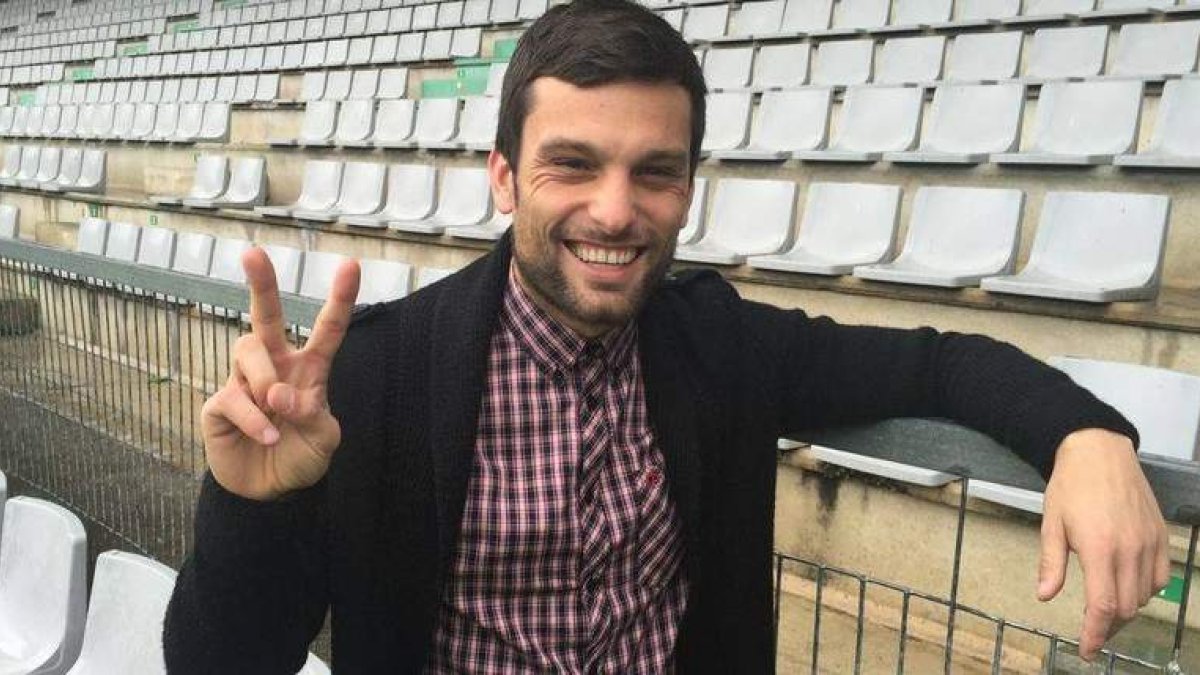 Marcos Álvarez ya entrenó con su nuevo equipo, la Cultural, en el Área Deportiva.
