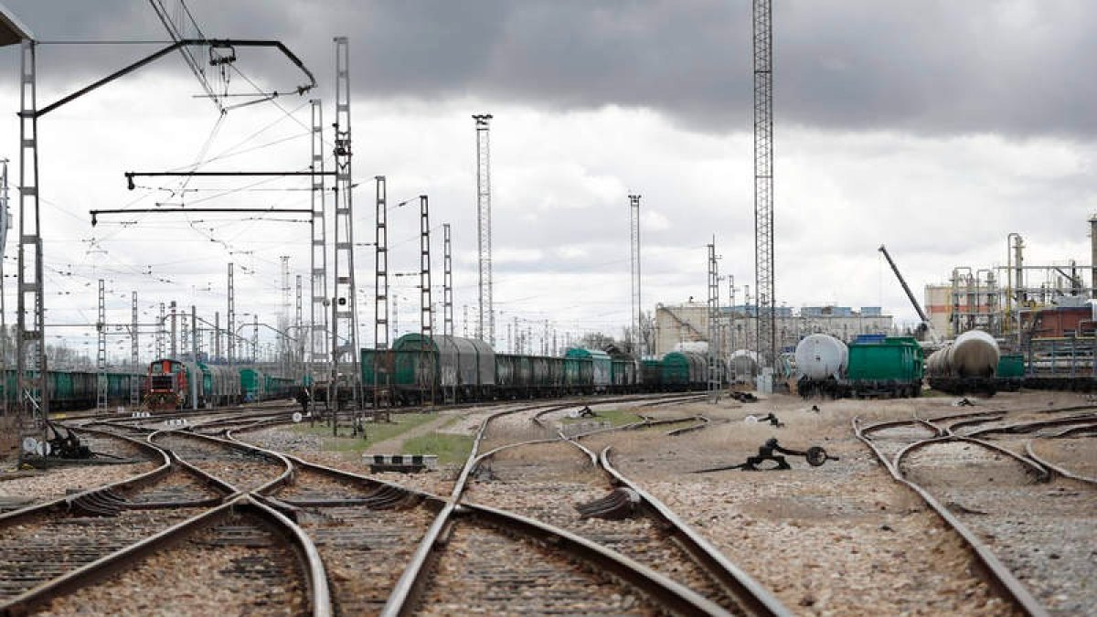 Nudo de vías al sur de la capital leonesa. DL