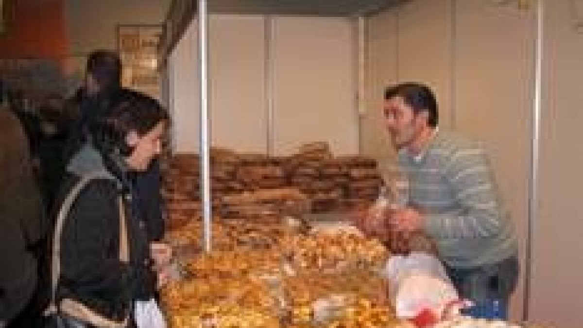 La feria multisectorial permite adquirir productos agroalimentarios