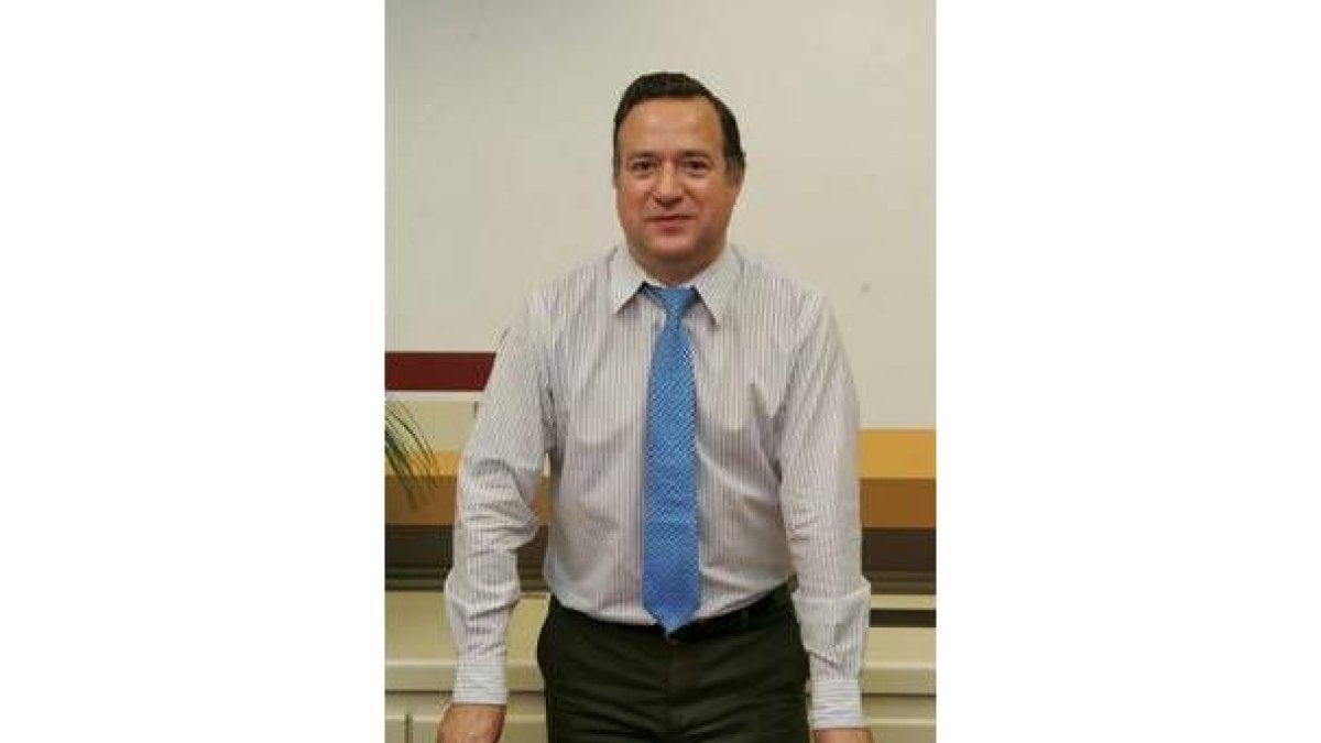 Alejandro Valderas Alonso, en el despacho de la UPL