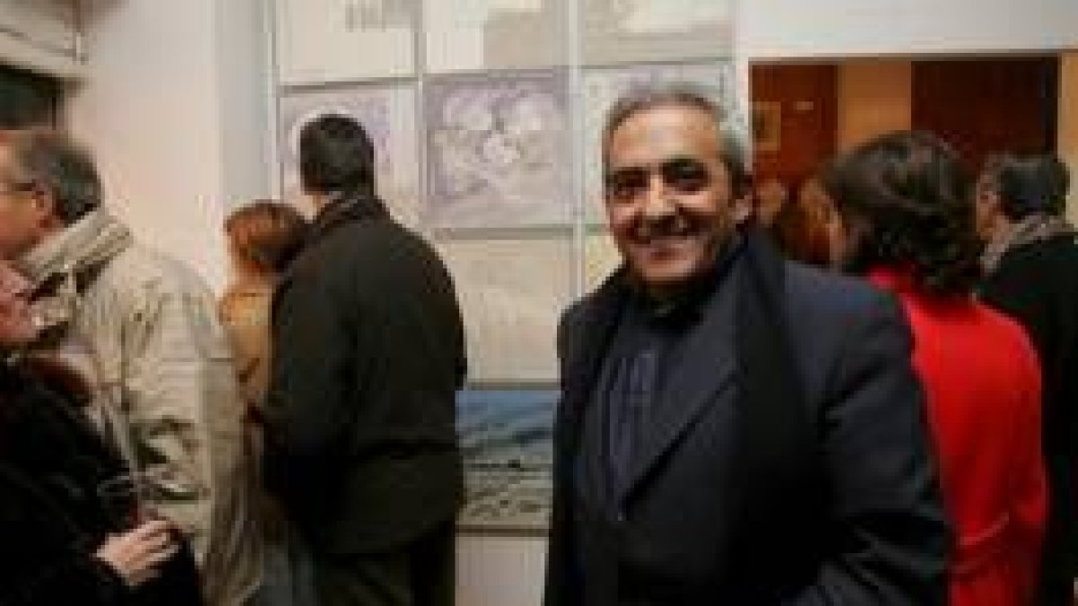 Ramón Villa, durante la inauguración de la muestra, que ya puede verse en Alcázar de Toledo, 14.