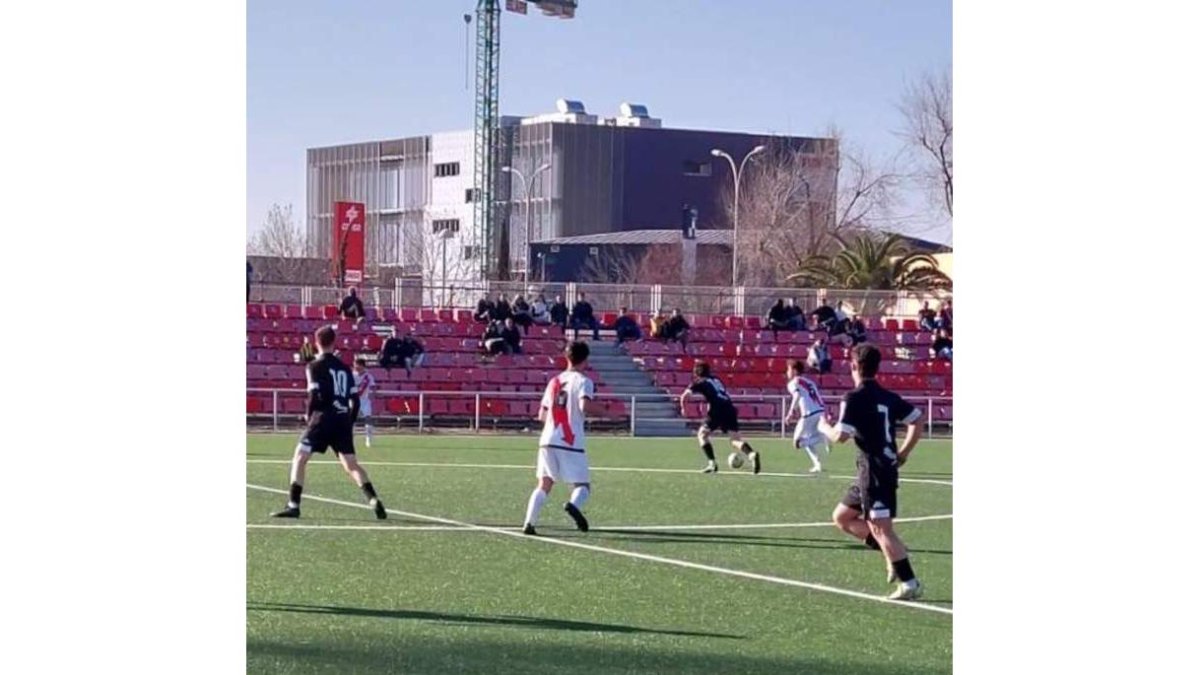 La Cultural jugó un buen partido ante el Rayo Vallecano. DL