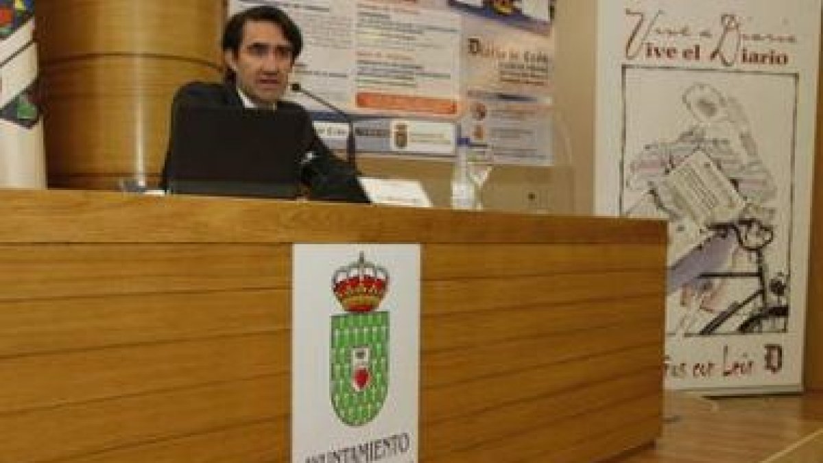 Juan Carlos Suárez-Quiñones, en su intervención en las jornadas sobre la Policía Científica.