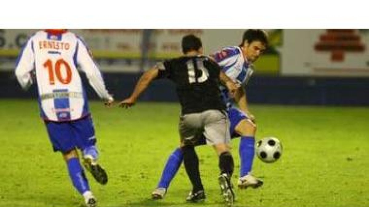 El jugador madrileño volvió al equipo después de una lesión sufrida en la rodilla en el partido ante