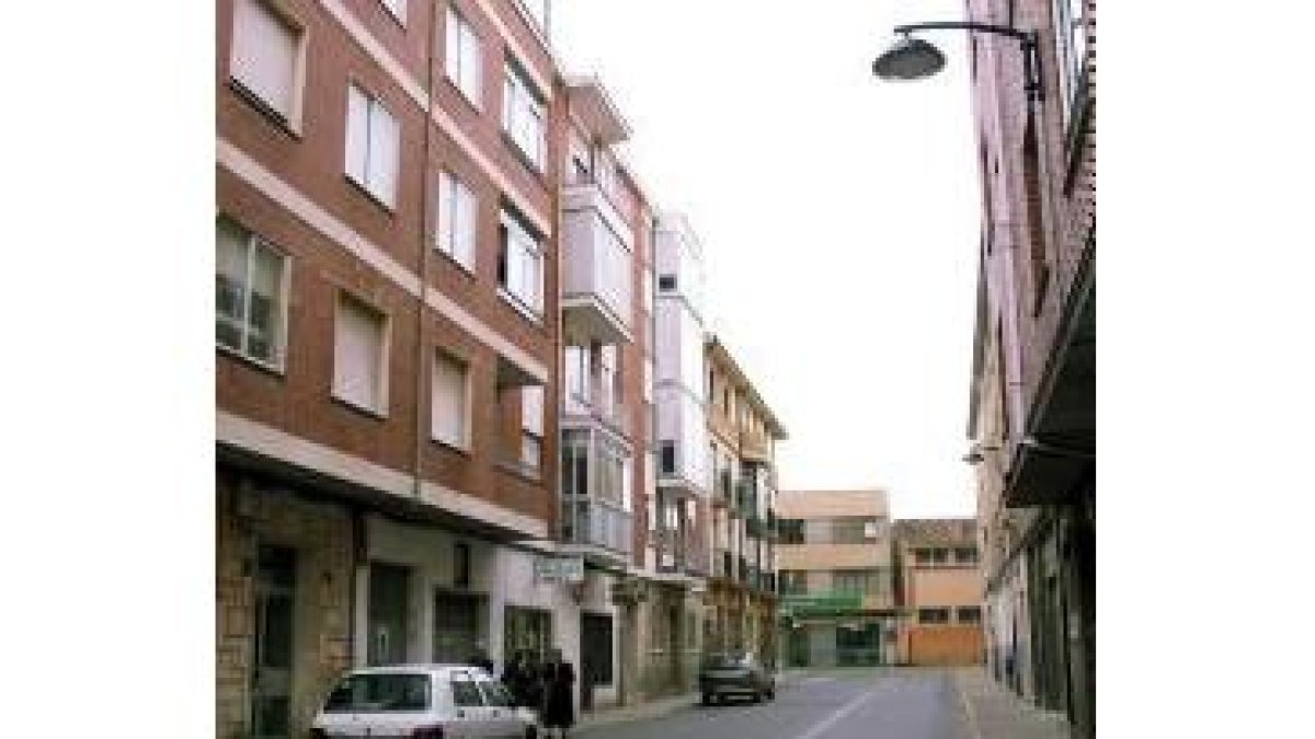 La calle Escultor Amaya se encuentra en el casco urbano de Astorga