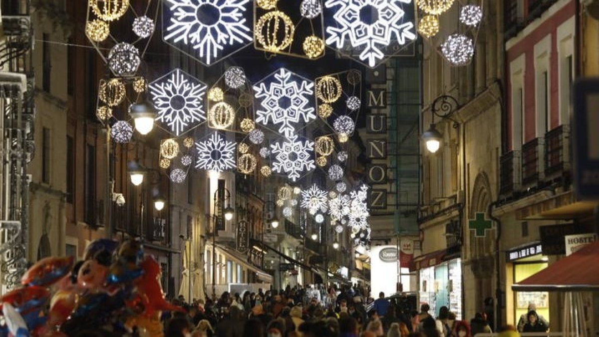 Encendido de las luces de Navidad el año pasado. MARCIANO PÉREZ