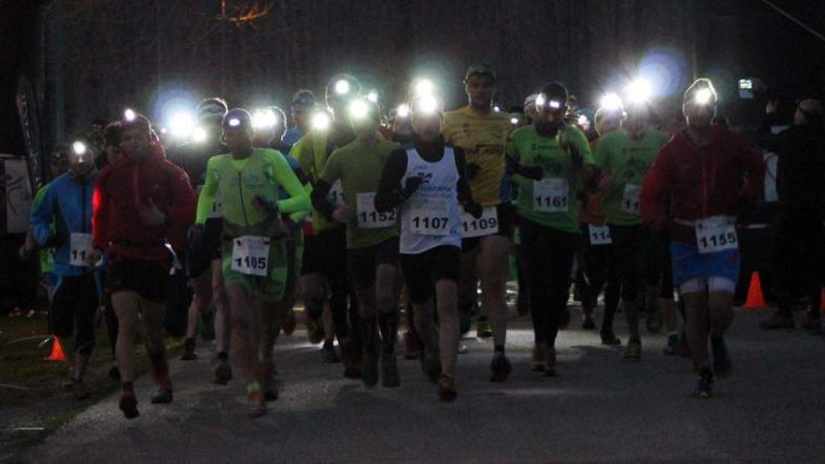El estreno de la ‘Negrillón Night Trail’ tuvo una puesta de largo por todo lo alto con una participación de primer nivel.