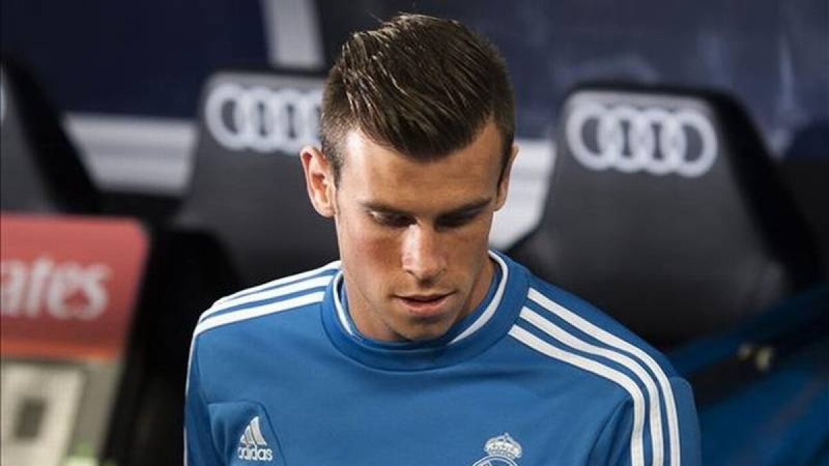 Bale, descartado por unas molestias.