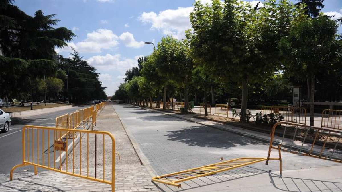 Aspecto que ofrecía ayer la avenida de Papalaguinda, en la zona en la que se van a acometer las tareas.