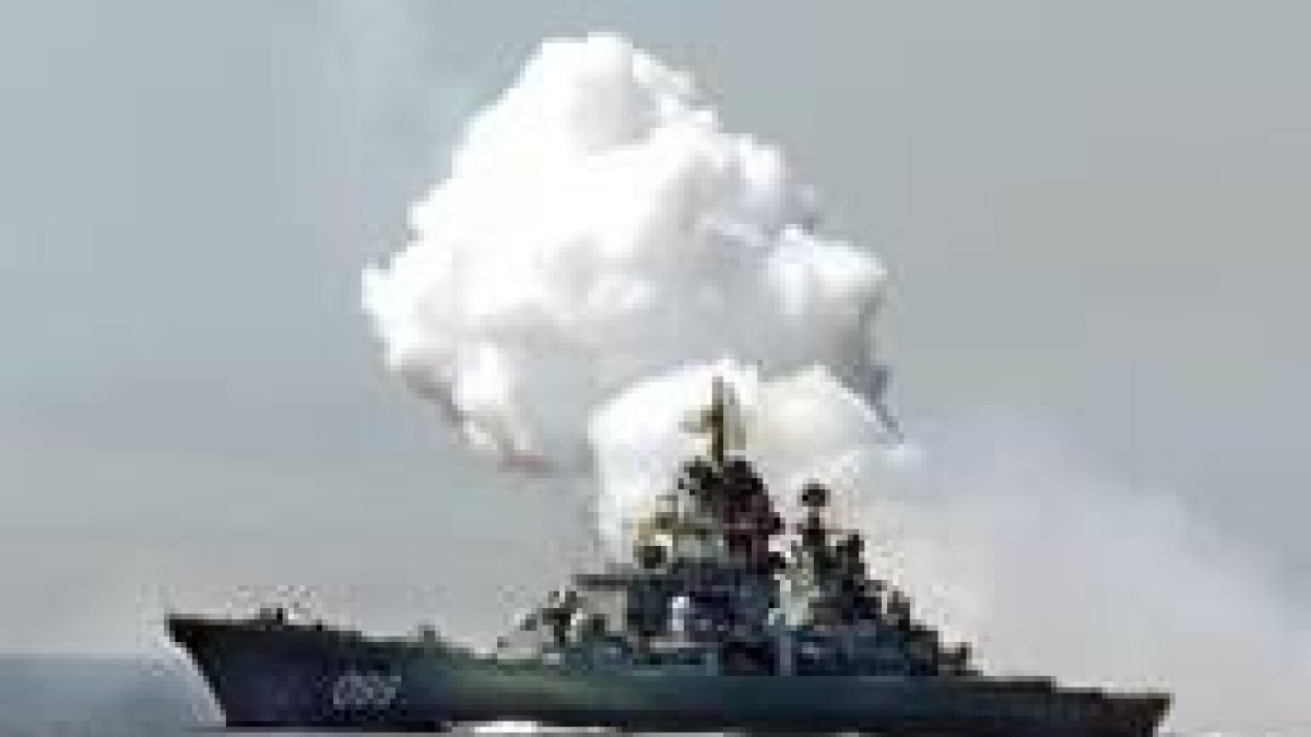 El crucero nuclear ruso «Pedro el Grande» durante unas maniobras en el Báltico