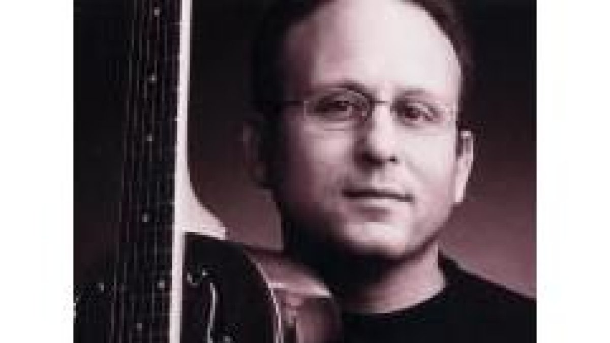 Lee Wolfe, un músico norteamericano afincado en el norte de España