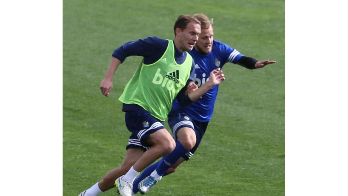 Seoane y Khomchenovskyy vuelven a la lista de convocados para el partido de hoy.