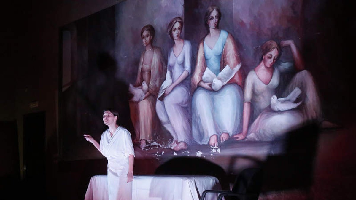 Obra de teatro sobre la violencia obstétrica.