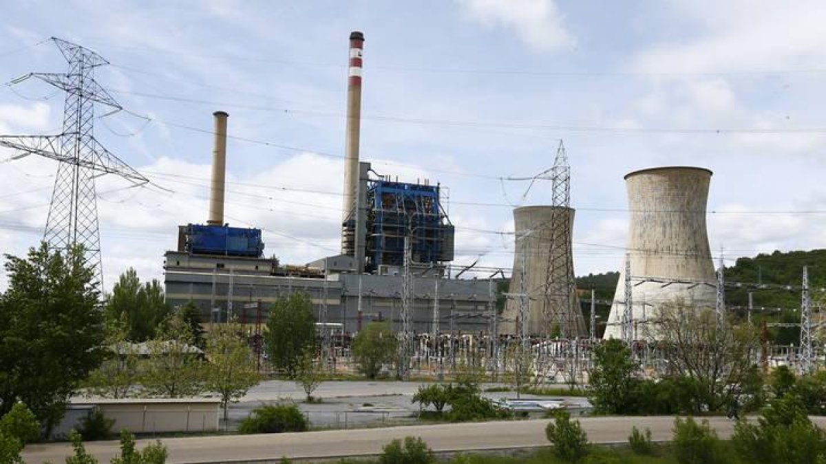 Imagen de la central térmica de La Robla