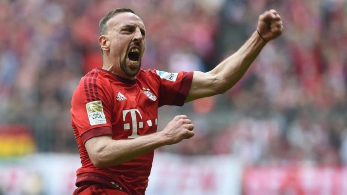 Ribéry celebra con rabia el gran gol ante el Eintracht de Fráncfort.