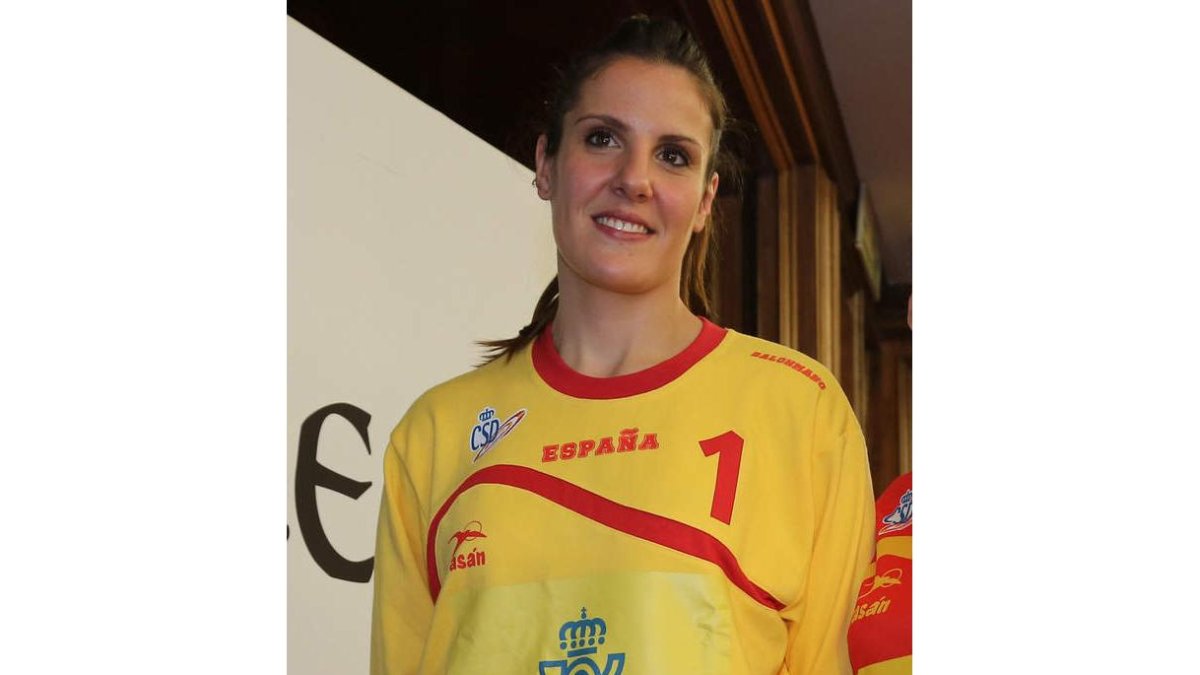 Cristina volverá a vestir la camiseta de España.