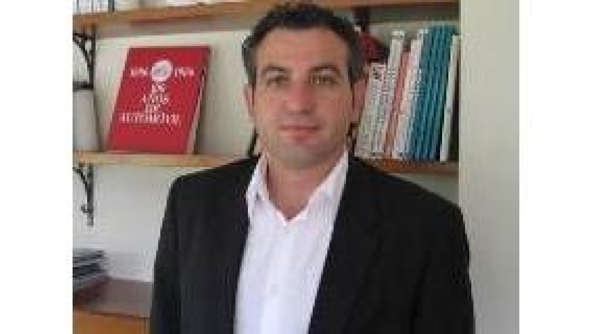 Nicanor Sen tras una rueda de prenda con responsables del PSOE