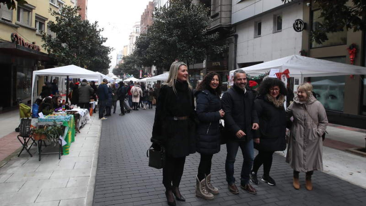 David Pacios y varios concejales, en la fiesta de la Puebla. A.F.BARREDO