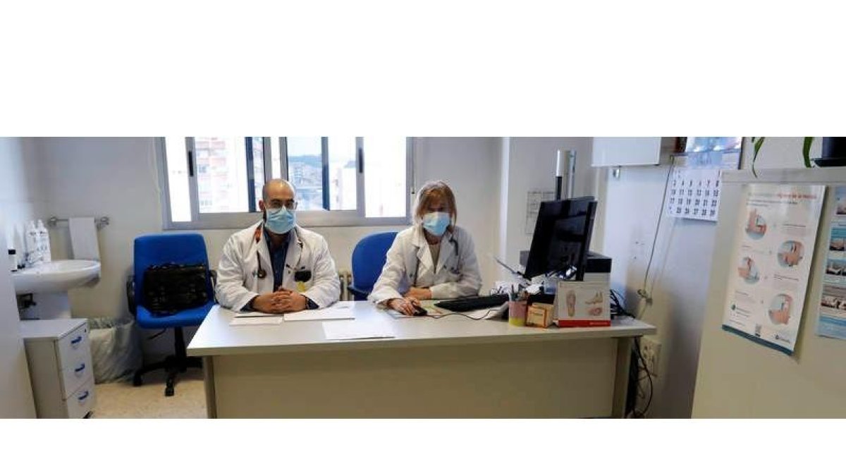 La plantilla de médicos de familia en la provincia es de 345 profesionales, aunque se calcula que faltan una treintena. M.P.