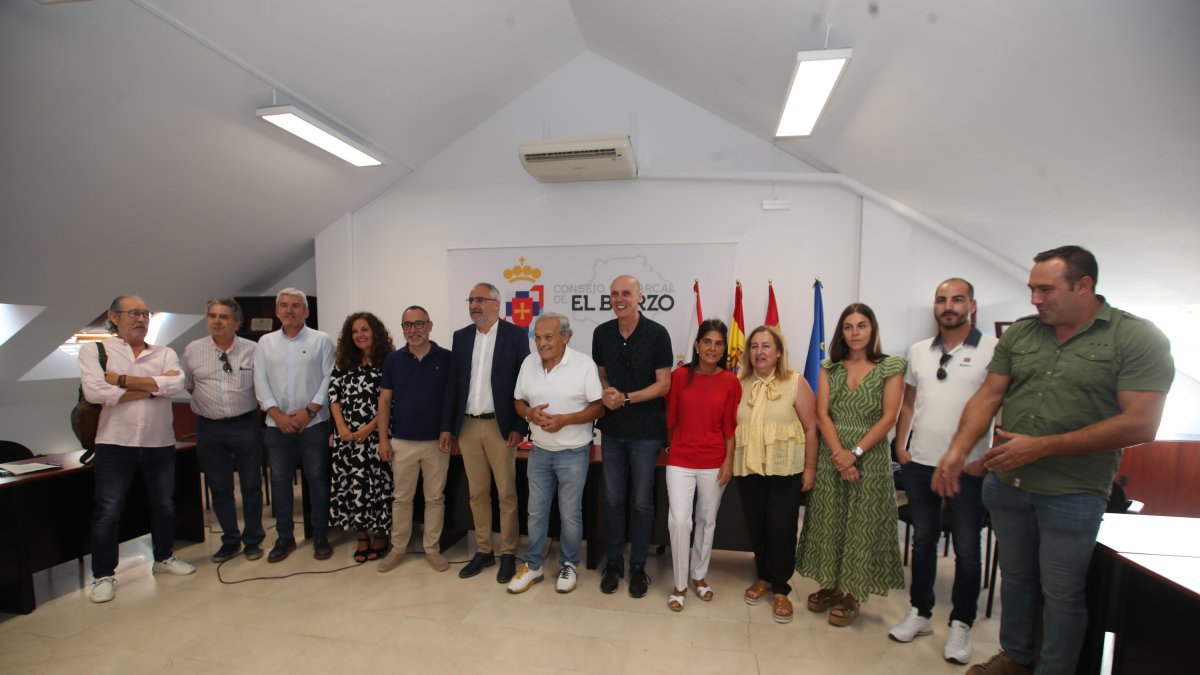 Patrocinadores de los Premios Palacio de Canedo y José Luis Prada. ANA F. BARREDO