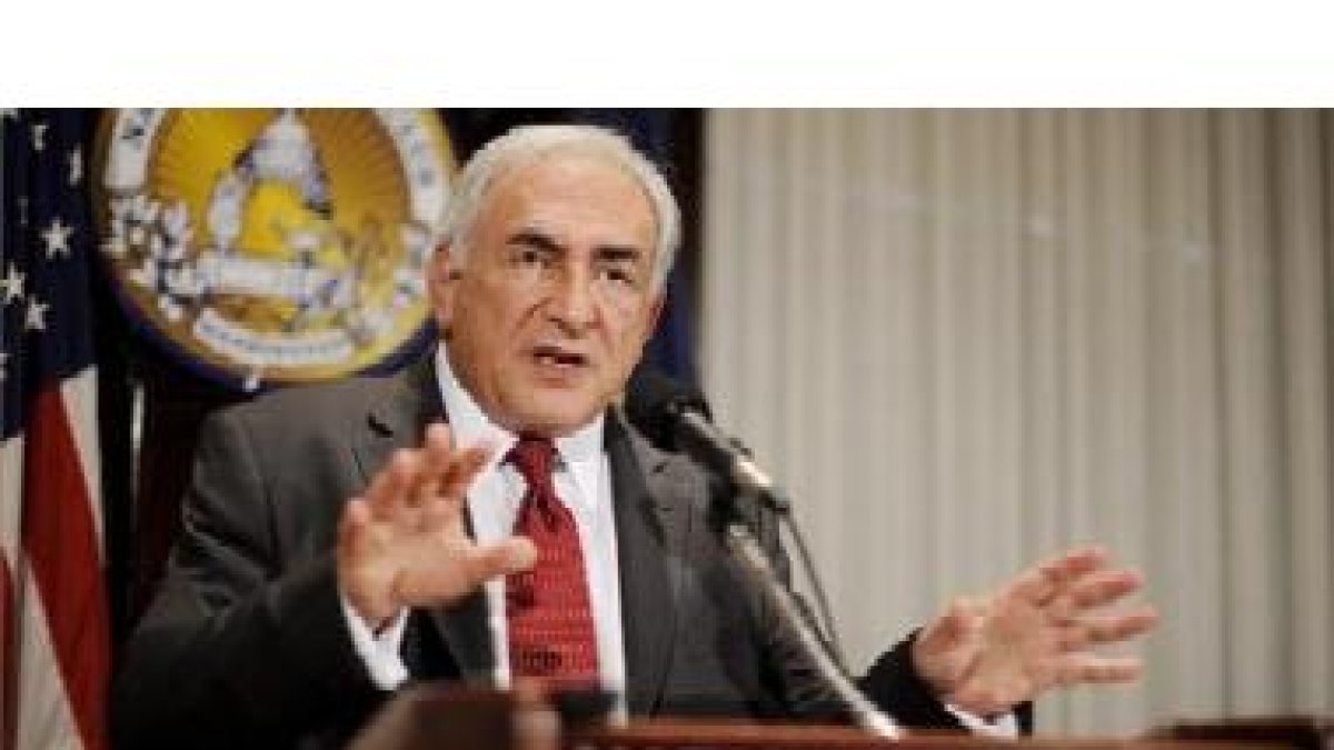El director del FMI durante una rueda de prensa