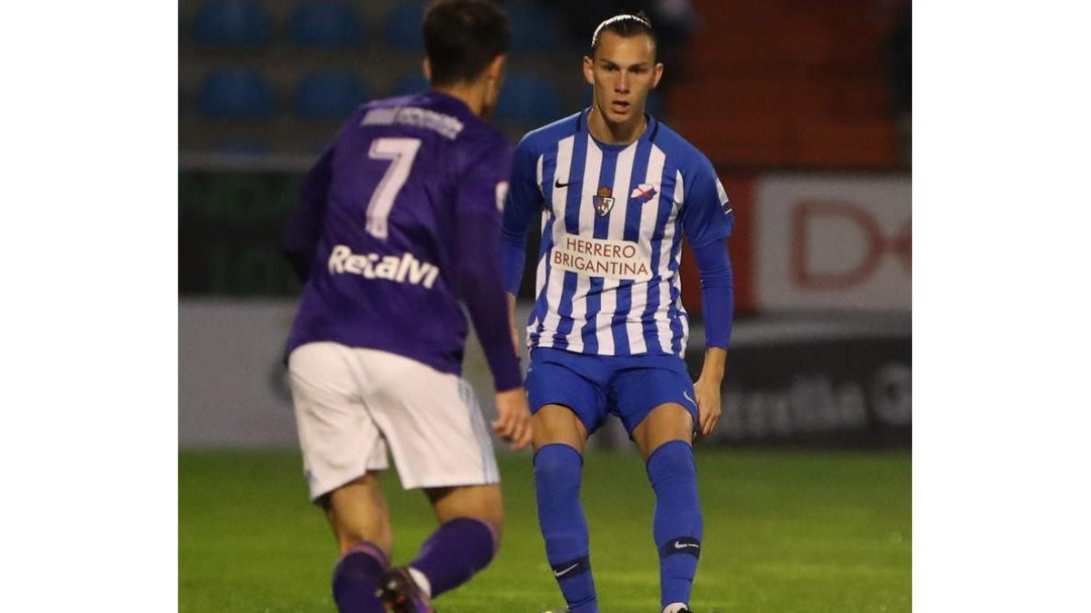 Son ha sido uno de los destacados en la primera vuelta del equipo berciano. L. DE LA MATA