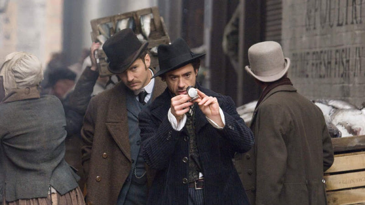 Imagen de la película de Guy Ritchie ‘Sherlock Holmes’, protagonizada por Jude Law y Robert Downey Jr