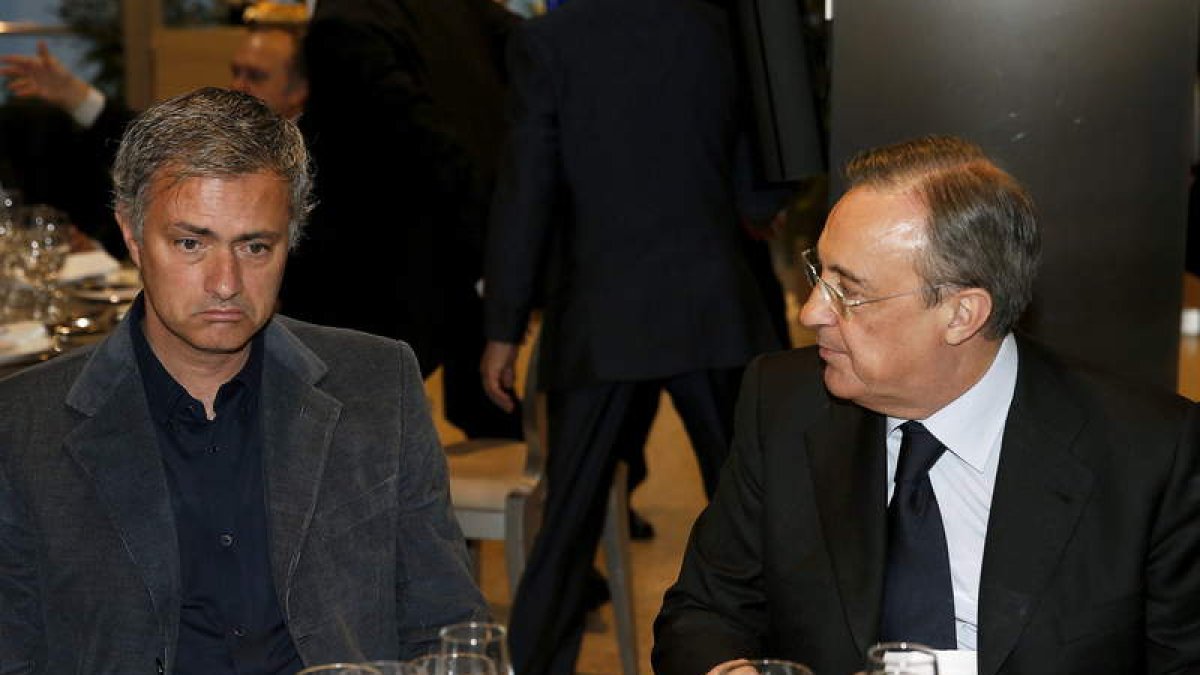 Florentino afronta la transición con la incertidumbre de no saber cómo reaccionará el equipo.