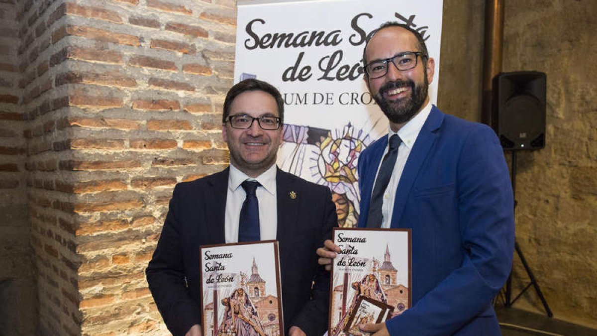 El álbum de cromos está a la venta. OTERO PERANDONES