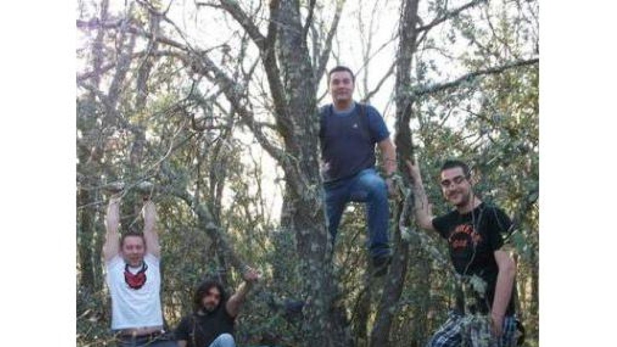 Imagen de los componentes de Clarete Gas, uno de los grupos que actuarán hoy.