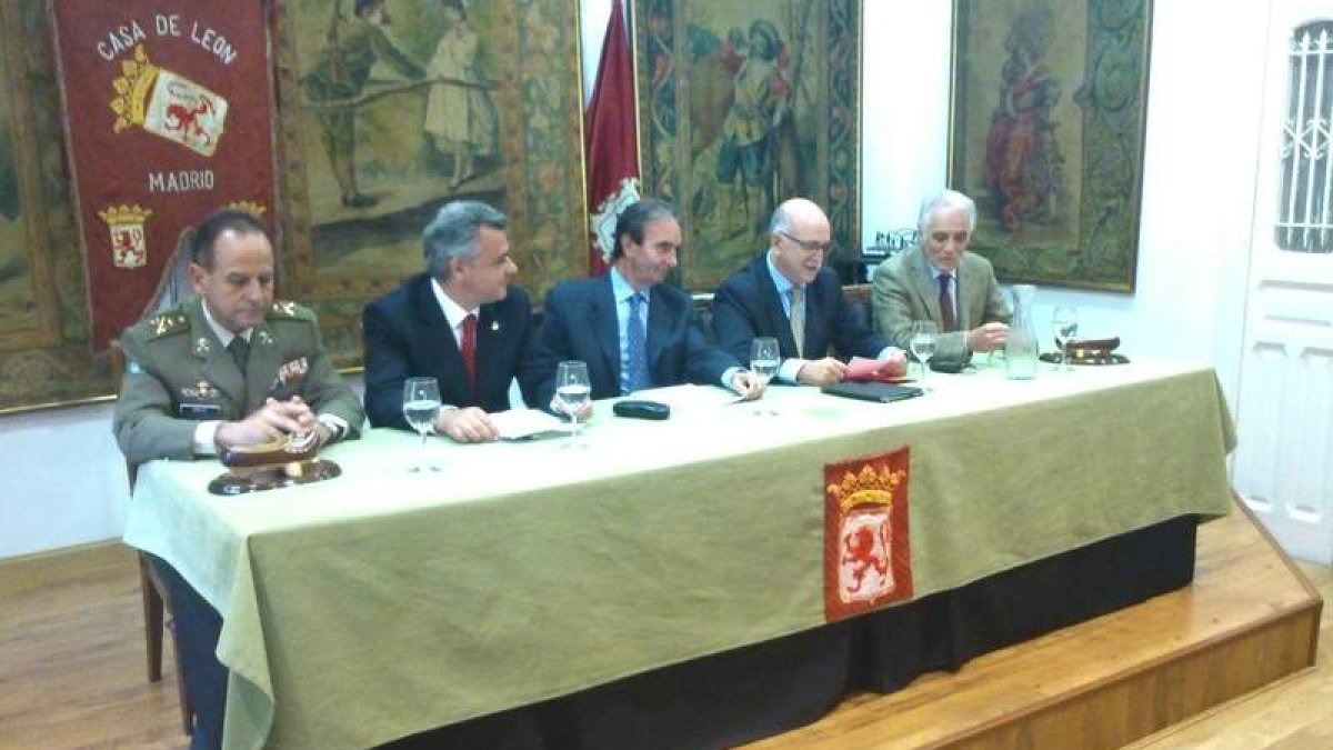 Un momento de la celebración de la madreña asturleonesa en la Casa de León en Madrid.