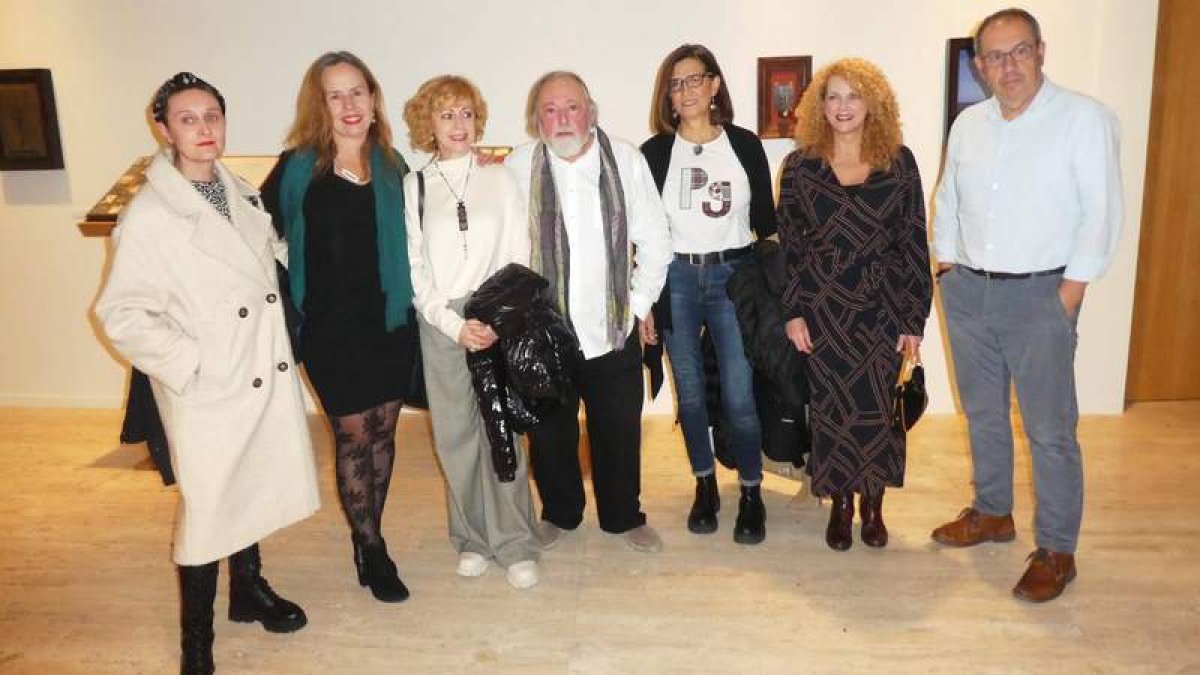 Carmen Coque, Patricia Vergara, Belén Ordóñez, Juan Carlos Uriarte, Julia G. Liébana, Belén Sánchez y Pablo Martínez. PACO FERGAR