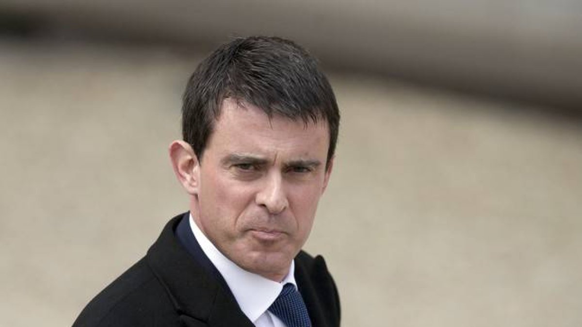 Manuel Valls sale del palacio del Elíseo, el pasado 26 de marzo, tras la reunión del Consejo de Ministros.