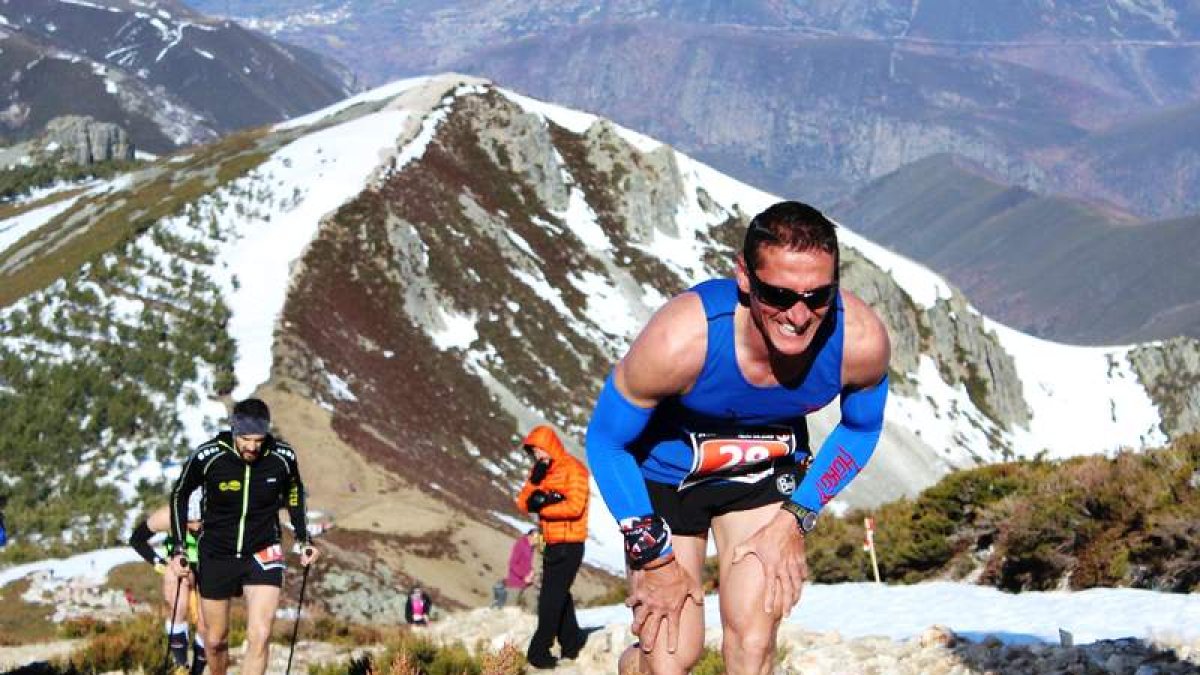 En la composición fotográfica pueden verse imágenes de algunas de las carreras que se celebran en el Bierzo. La Alto Sil, en Páramo del Sil, y la KV La Bobia en el Catoute (Salentinos); la Trail Cueto del Oso de Palacios del Sil y la Travesía Integral de