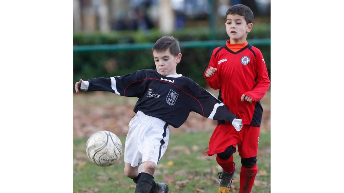 Formar en valores es el objetivo de la Mini Liga. JESÚS F. SALVADORES