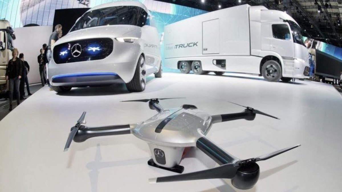 Estand de Mercedes-Benz en Hannover.